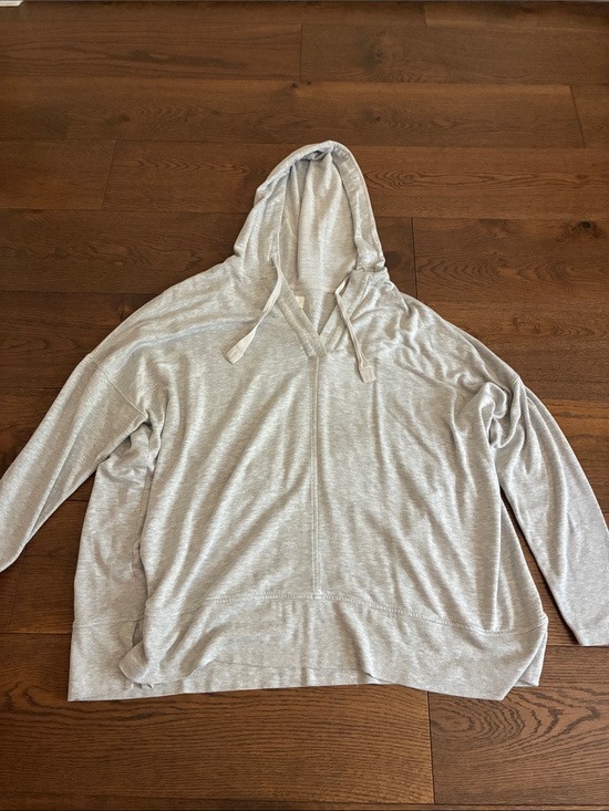 Lou & Grey Sweaters - Light Gray Women’s V-neck Hoodie
